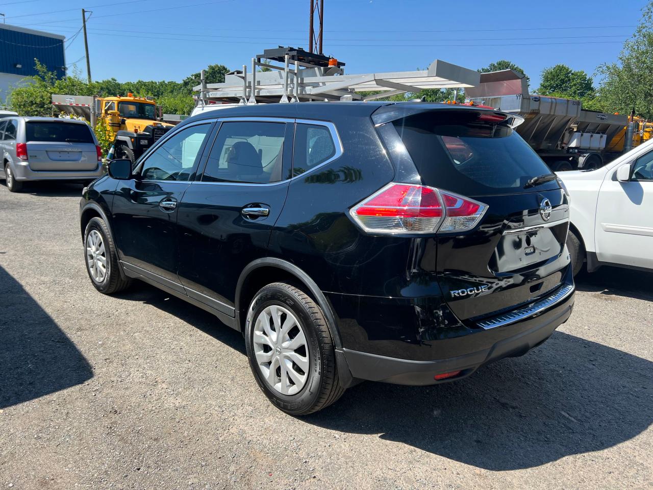 KNMAT2MV7FP570106 2015 Nissan Rogue S