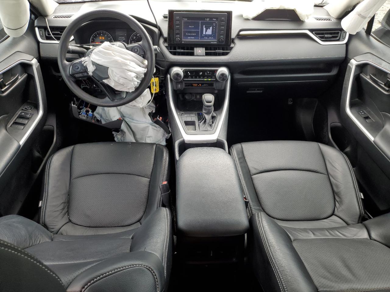 2T3H1RFV4NC175167 2022 Toyota Rav4 Le