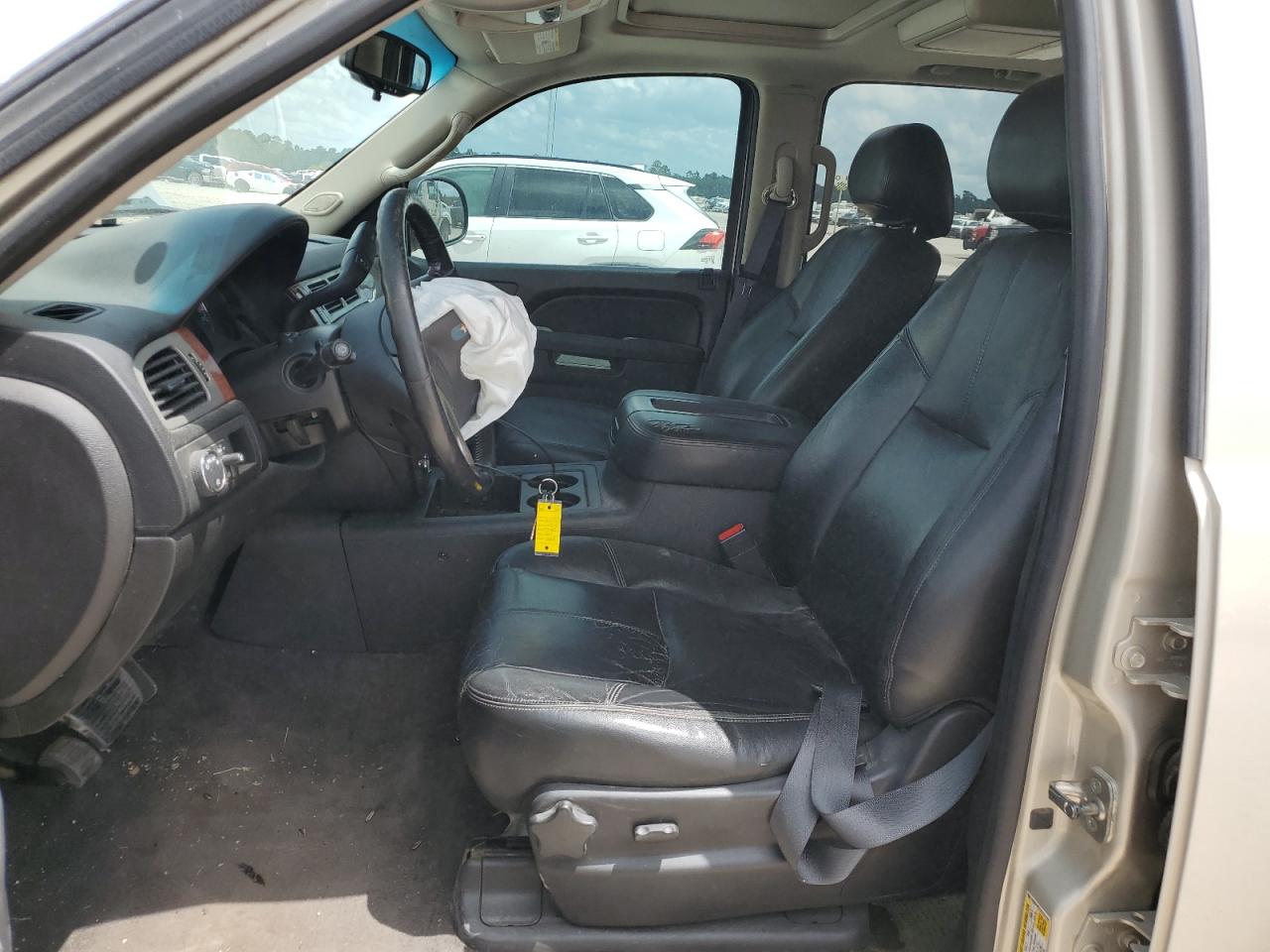 1GNSCBE04DR261841 2013 Chevrolet Tahoe C1500 Lt