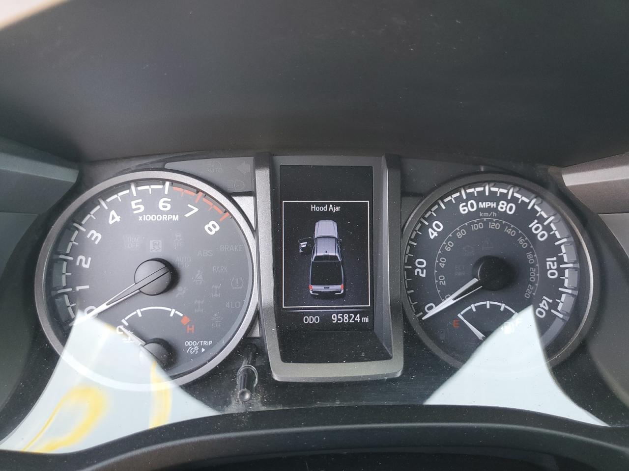 3TMCZ5AN2JM124604 2018 Toyota Tacoma Double Cab