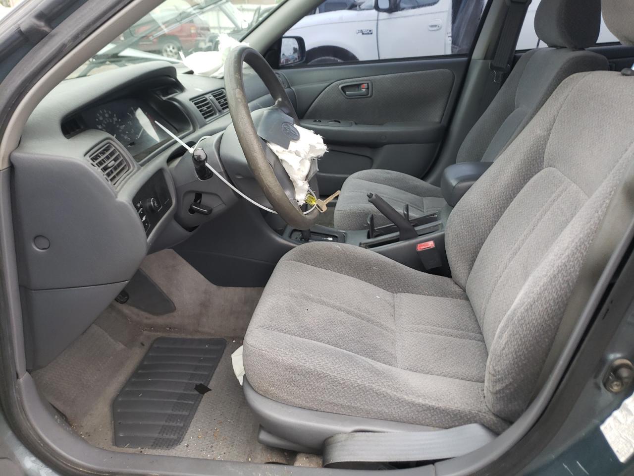 JT2BG22K0Y0442599 2000 Toyota Camry Ce