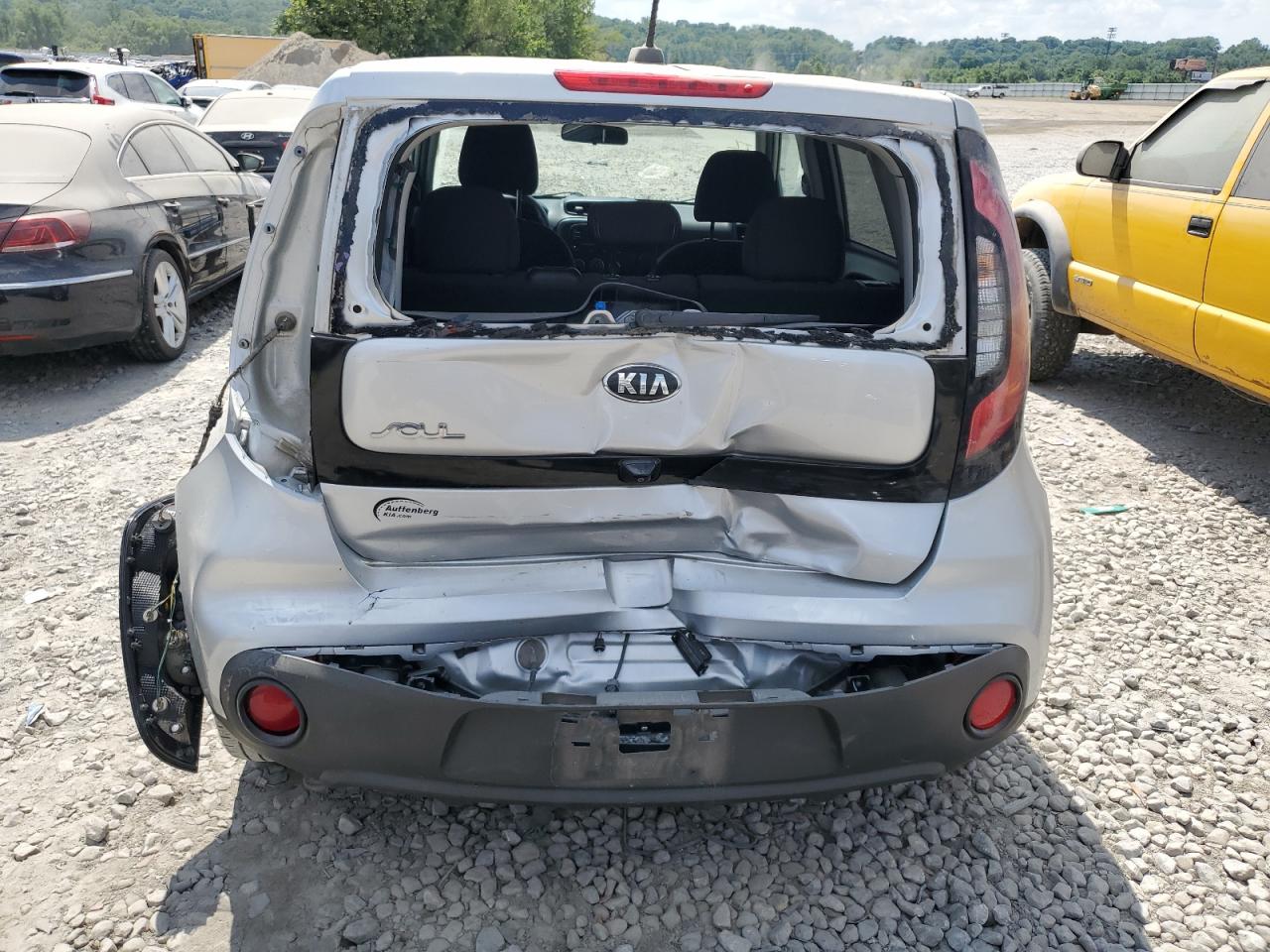 KNDJN2A26H7442222 2017 Kia Soul
