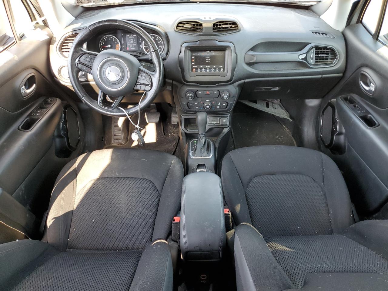 ZACNJABB6KPK78886 2019 Jeep Renegade Latitude