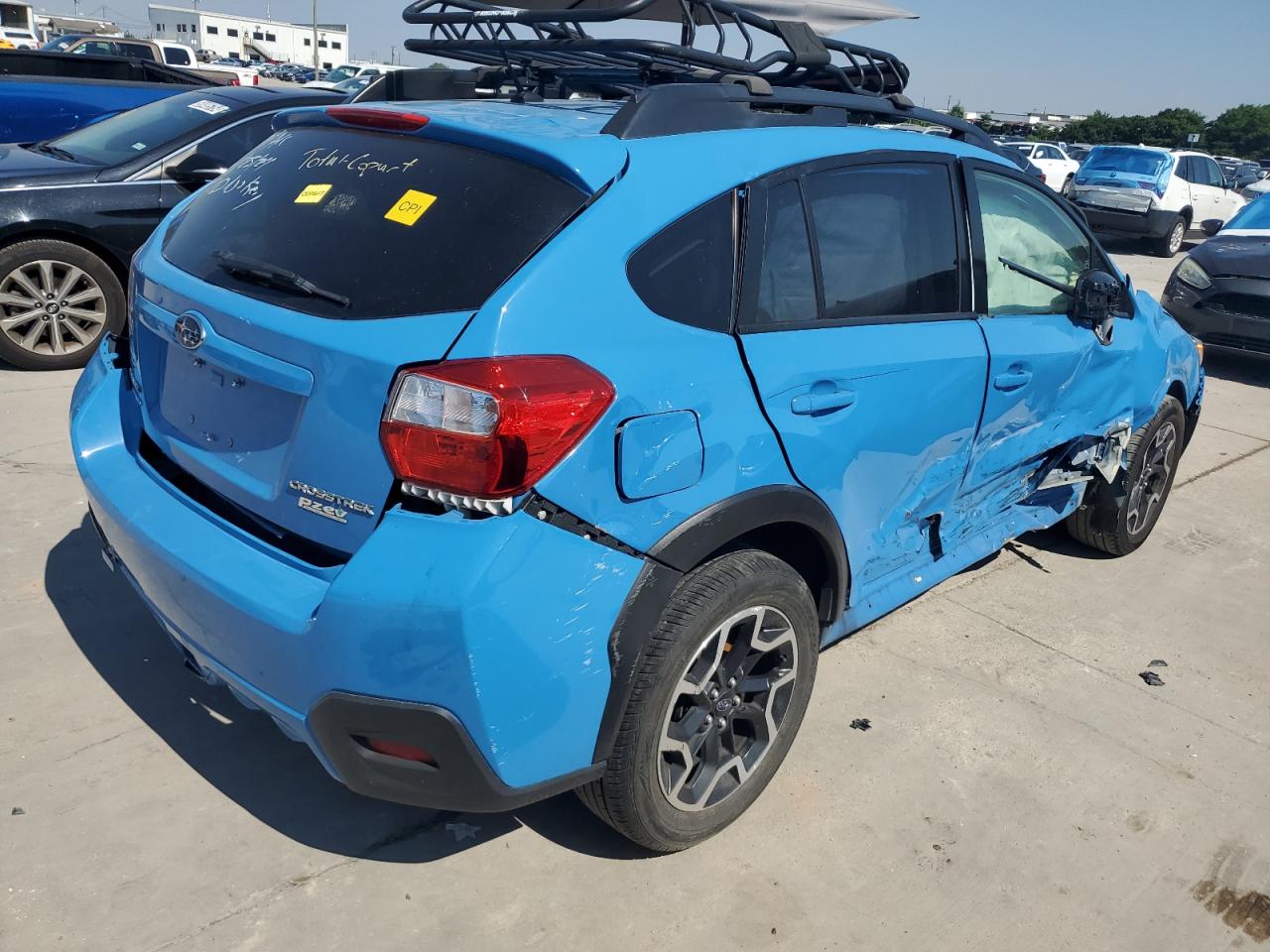 2017 Subaru Crosstrek Premium vin: JF2GPABC3HH275075