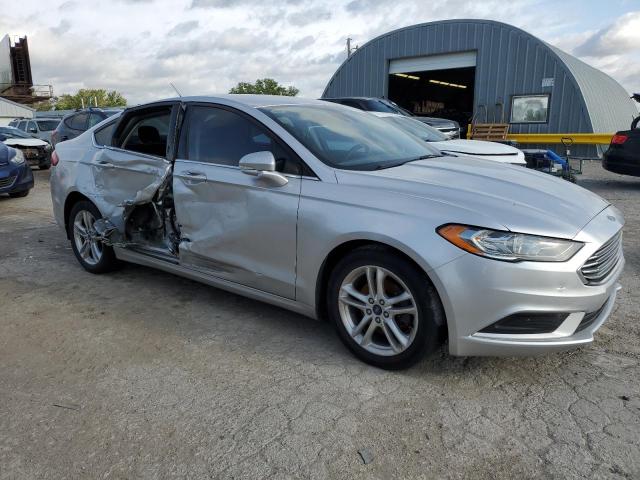 VIN 3FA6P0H72JR125094 2018 Ford Fusion, SE no.4