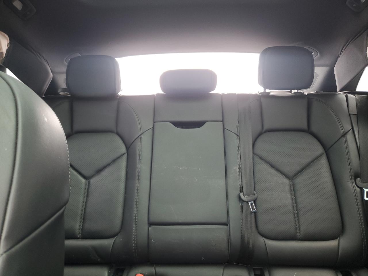 WP1AA2A52JLB18962 2018 Porsche Macan