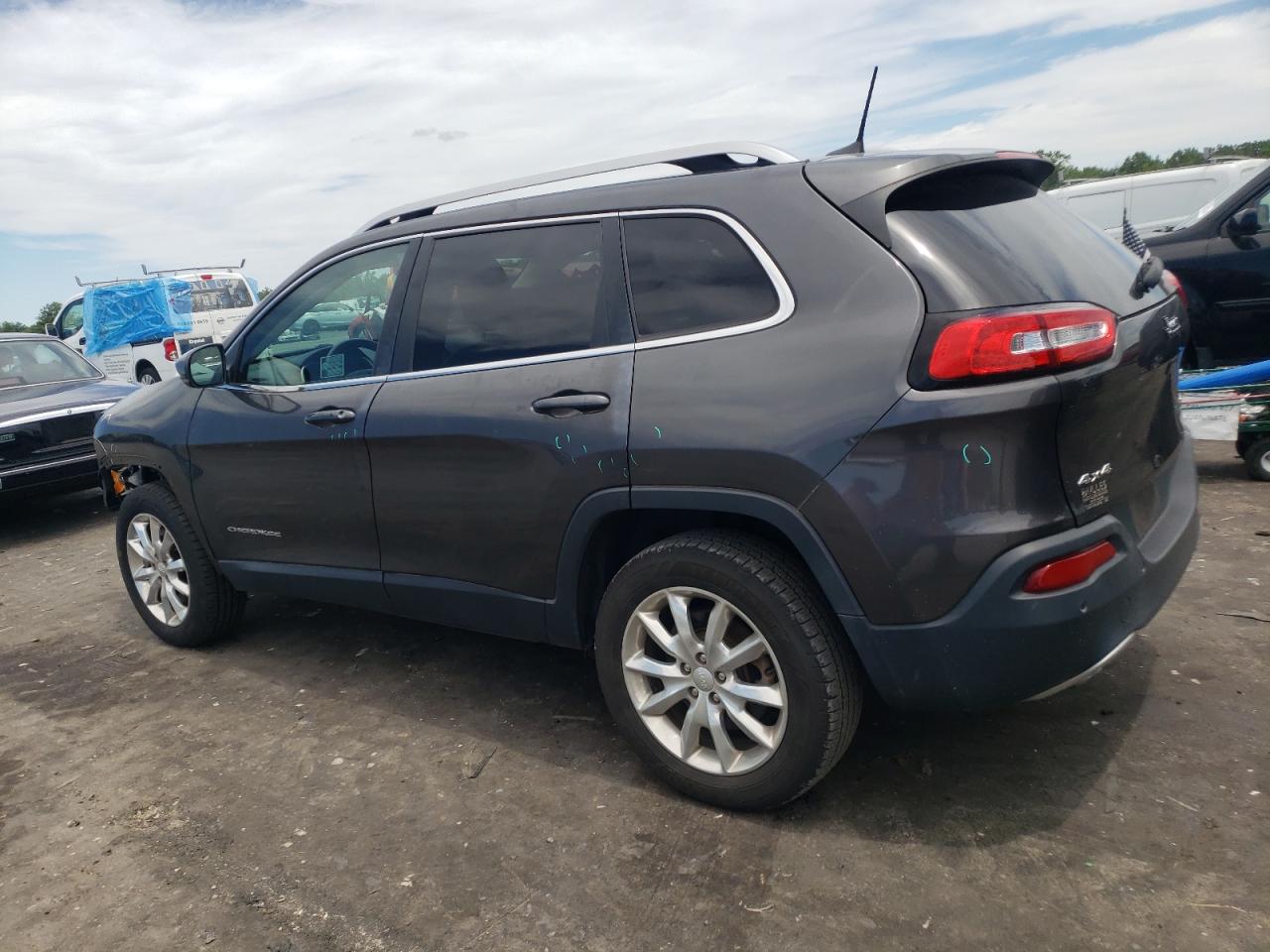 1C4PJMDB4HW620812 2017 Jeep Cherokee Limited