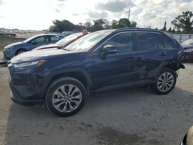TOYOTA RAV4 XLE PREMIUM