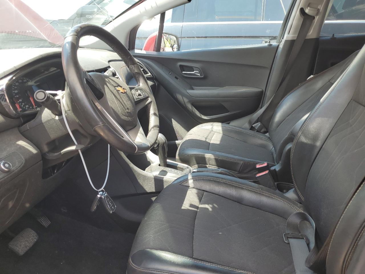 3GNCJLSBXLL108053 2020 Chevrolet Trax 1Lt