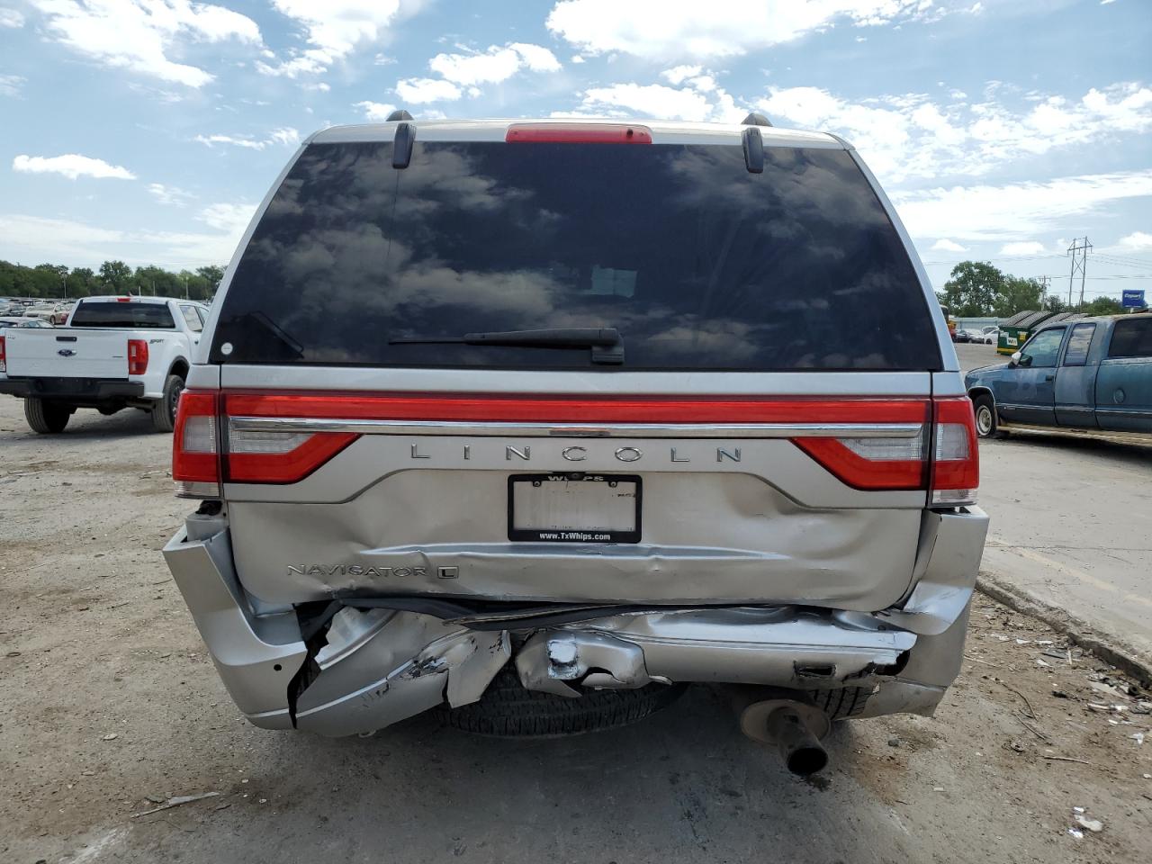 5LMJJ3JT8HEL05877 2017 Lincoln Navigator L Select