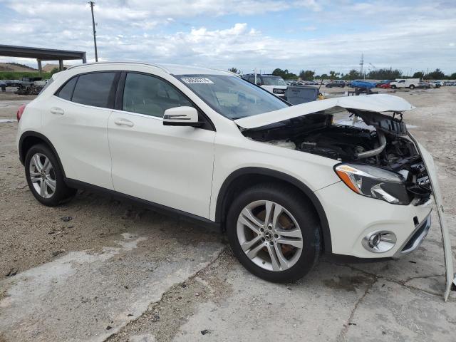 VIN WDCTG4EB5JJ407909 2018 MERCEDES-BENZ GLA-CLASS no.4