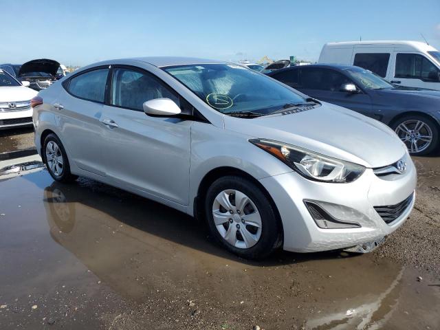 VIN KMHDH4AE1GU490233 2016 Hyundai Elantra, SE no.4