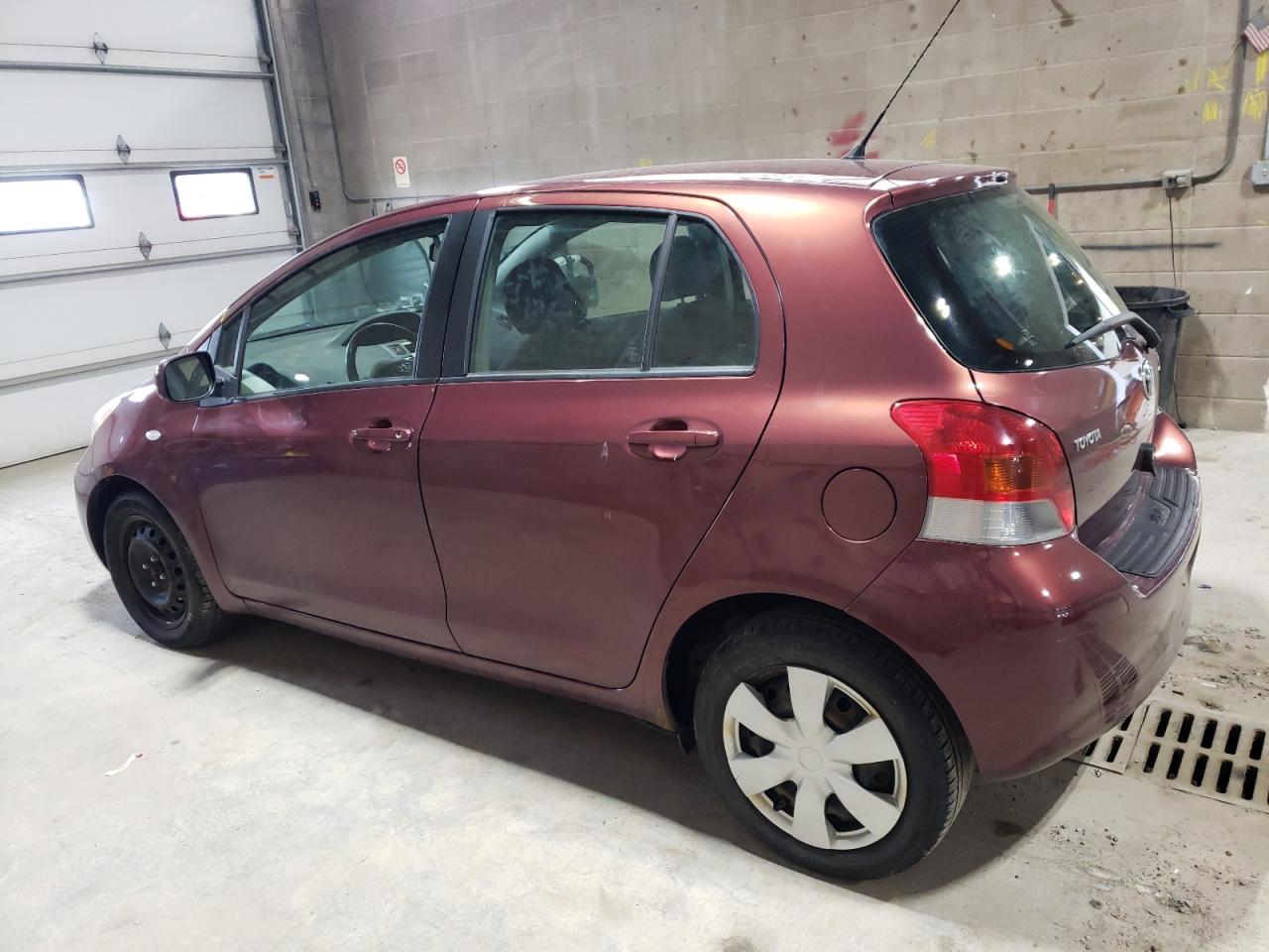 JTDKT4K3XA5300647 2010 Toyota Yaris