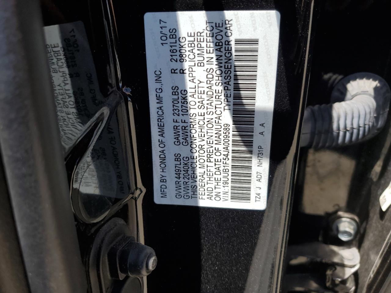 19UUB1F54JA009589 2018 Acura Tlx Tech