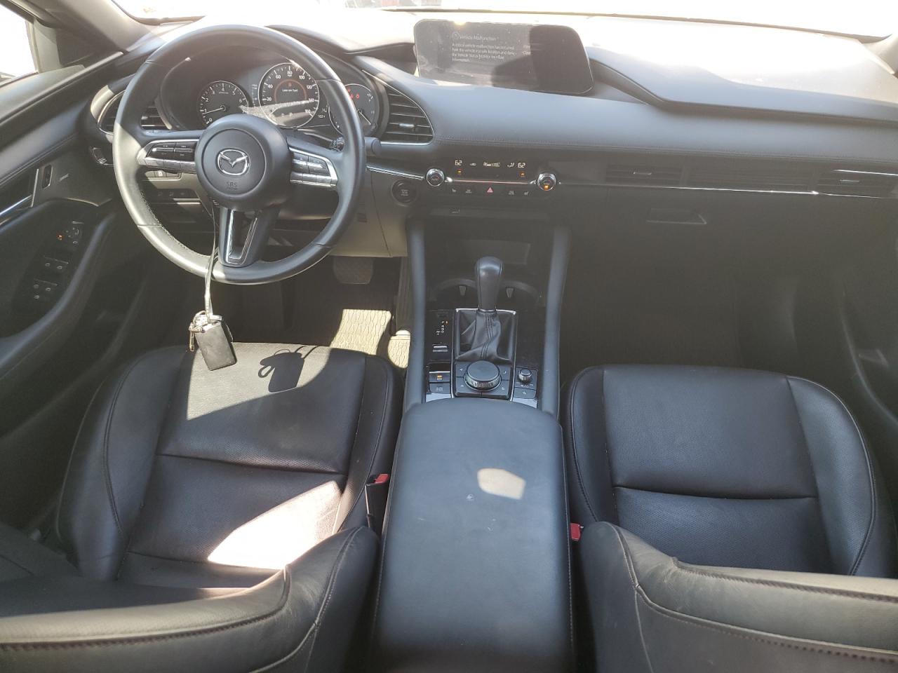 JM1BPBNM3L1158939 2020 Mazda 3 Premium