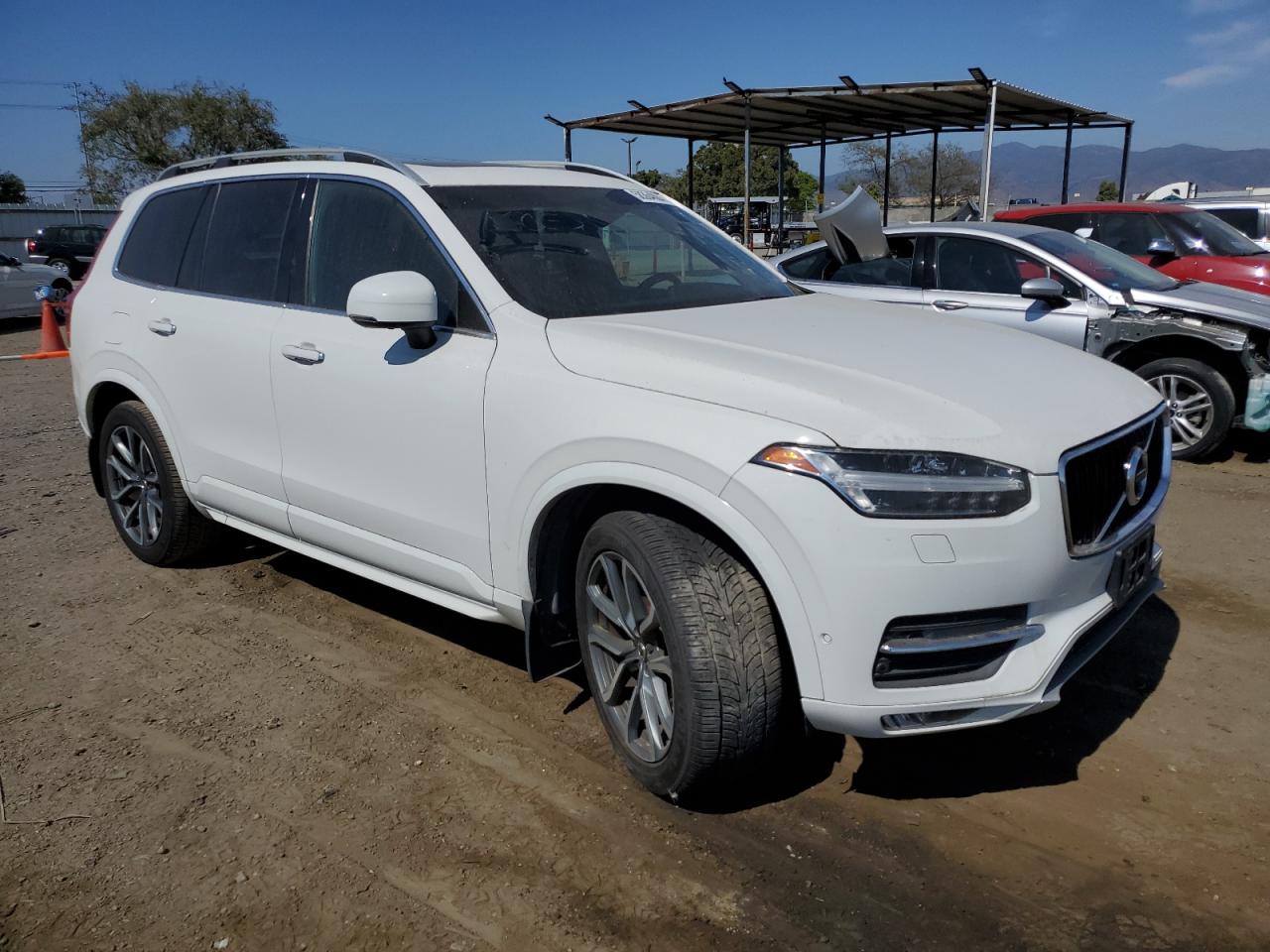 2017 Volvo Xc90 T6 vin: YV4A22PK1H1165687