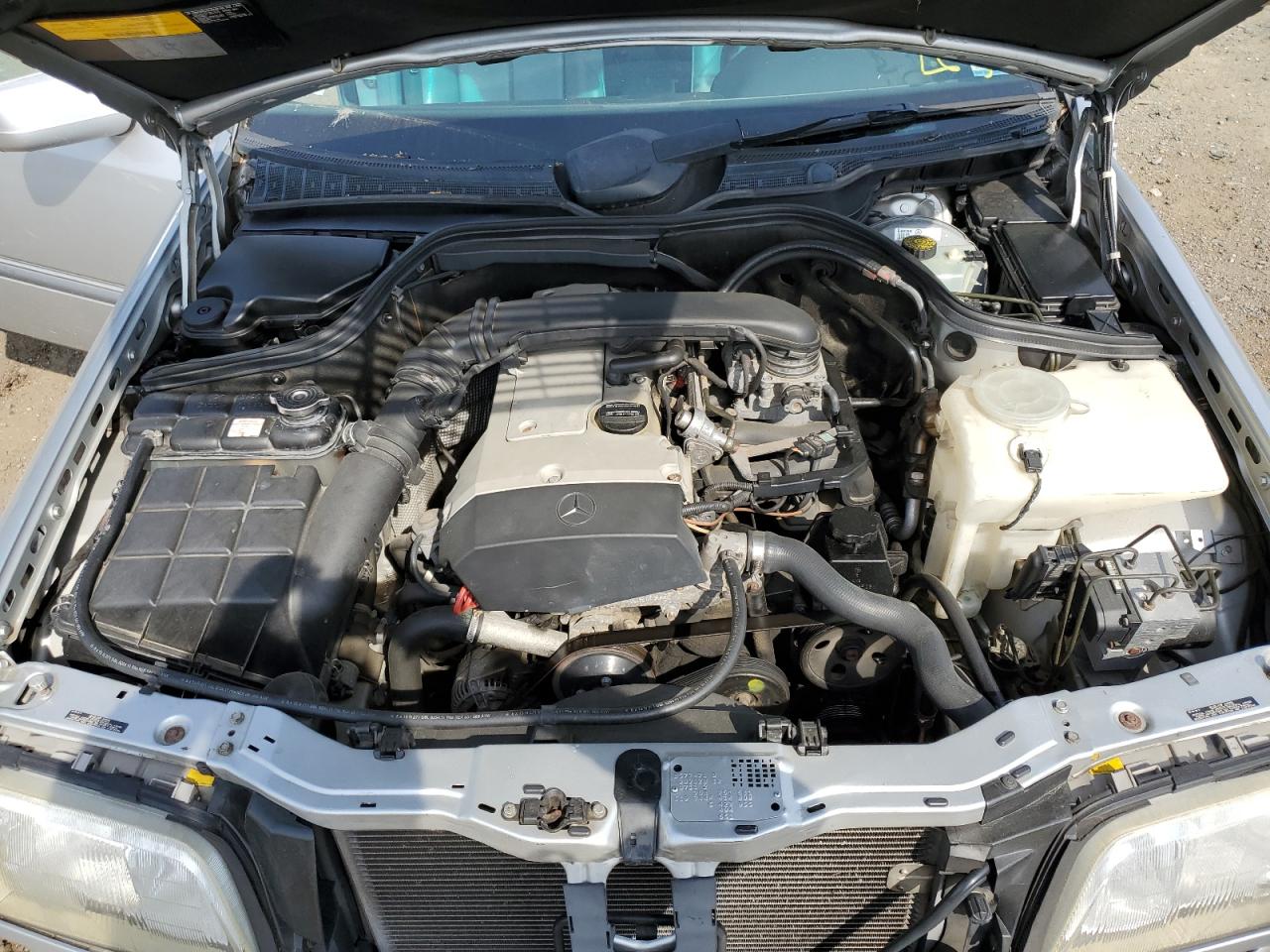 WDBHA23G0WA577505 1998 Mercedes-Benz C 230