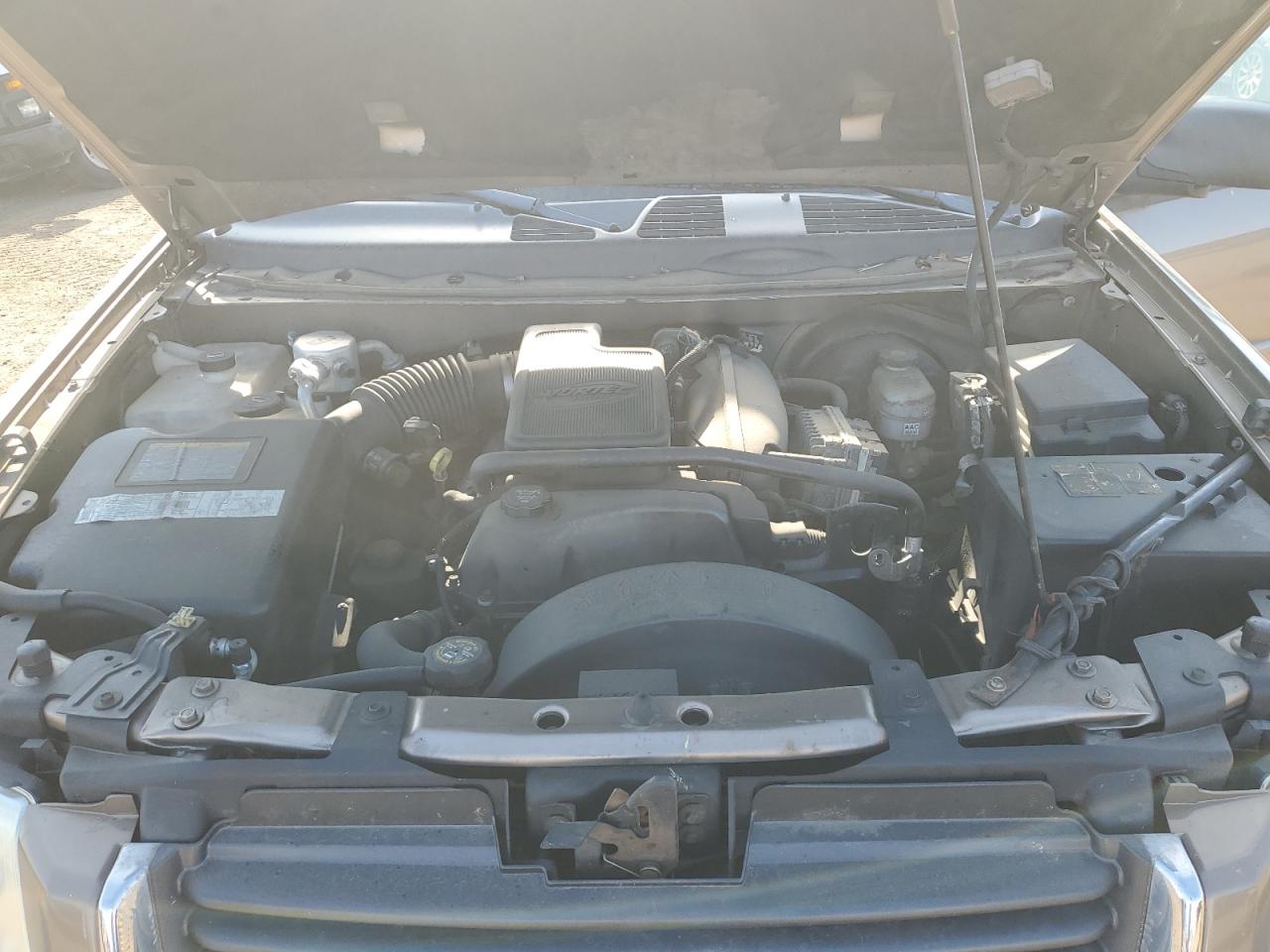 1GKDT13SX22527471 2002 GMC Envoy