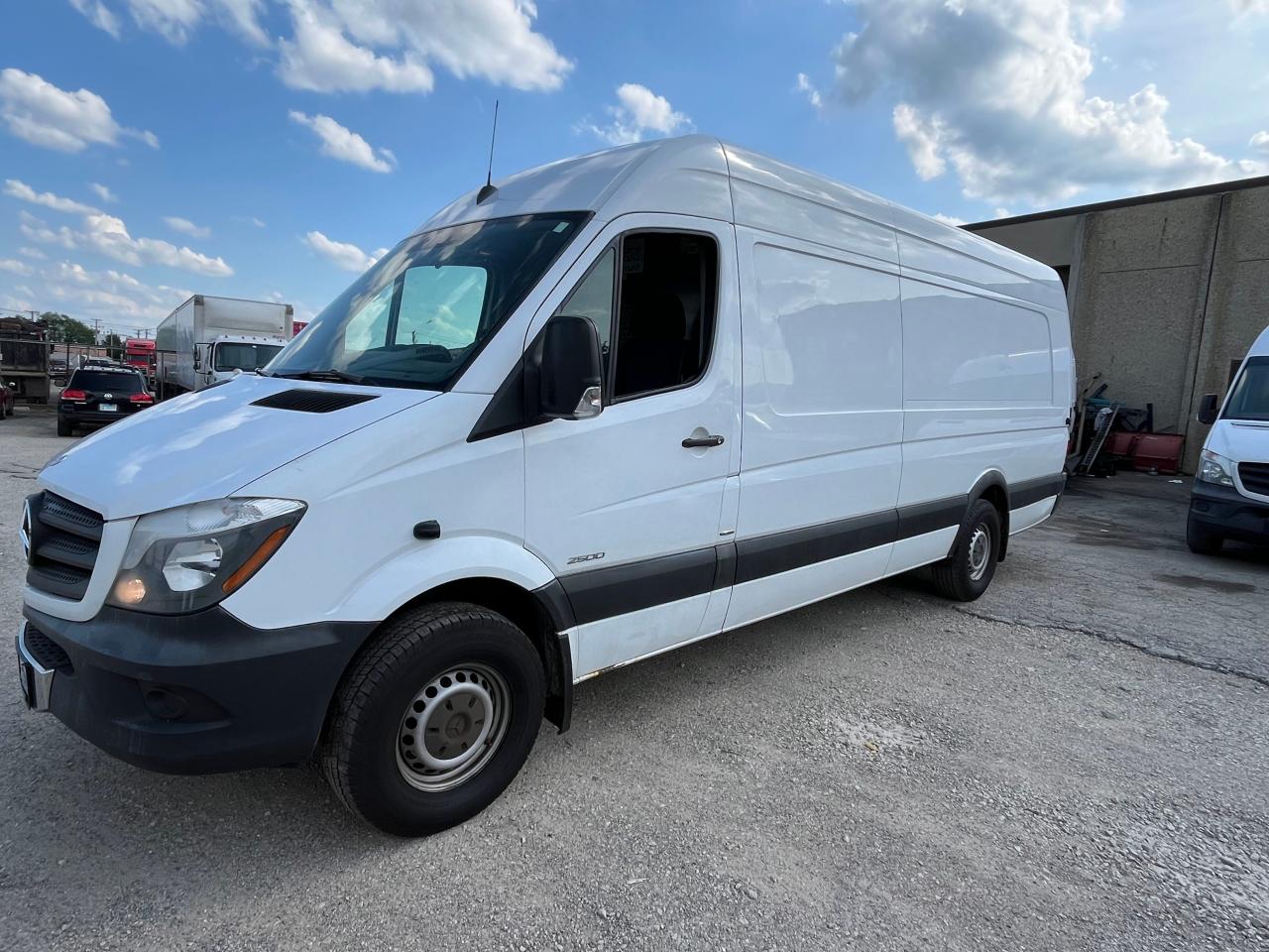 WD3PE8DC4E5832979 2014 Mercedes-Benz Sprinter 2500