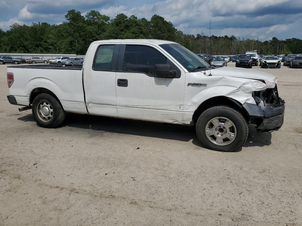 2014 Ford F150 Super Cab vin: 1FTFX1CF4EFC83616