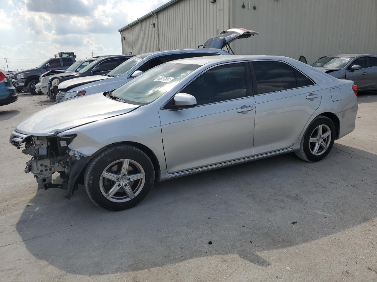 4T4BF1FK2ER424786 2014 Toyota Camry L