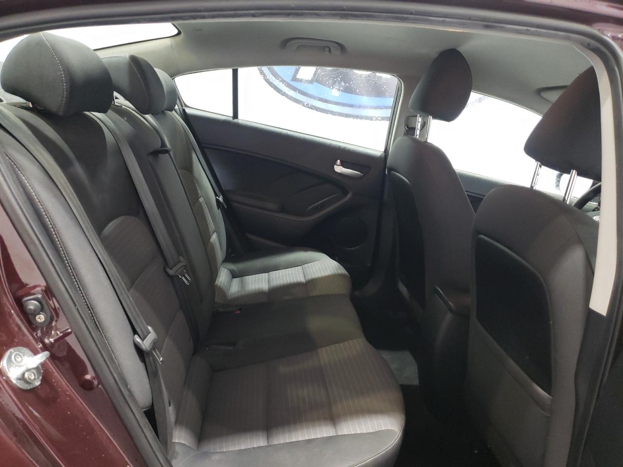 3KPFL4A7XHE150933 2017 Kia Forte Lx