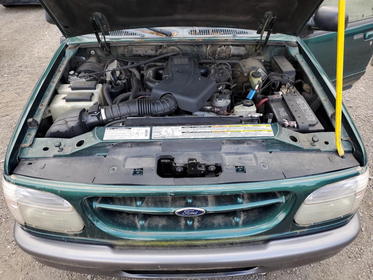 1FMZU73E01ZA27140 2001 Ford Explorer Xlt