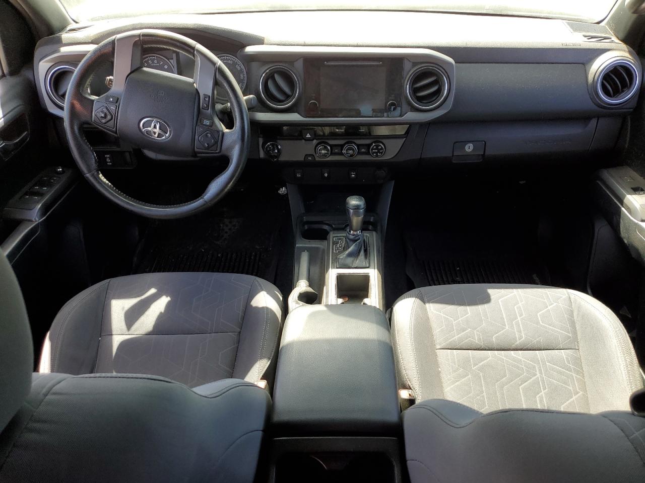 3TMAZ5CN8GM002598 2016 Toyota Tacoma Double Cab