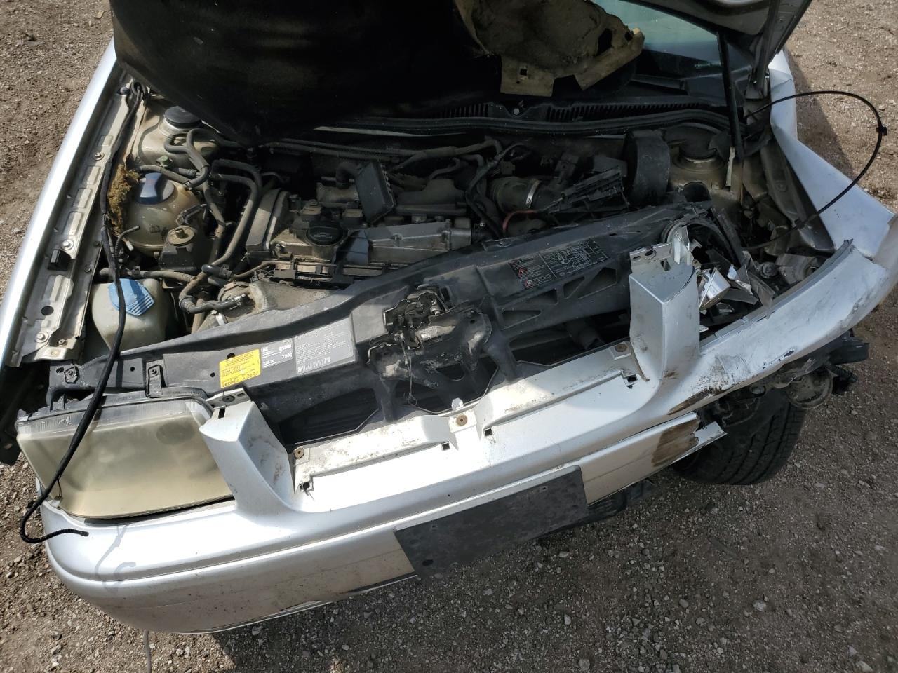 3VWSD29M2YM201063 2000 Volkswagen Jetta Gls