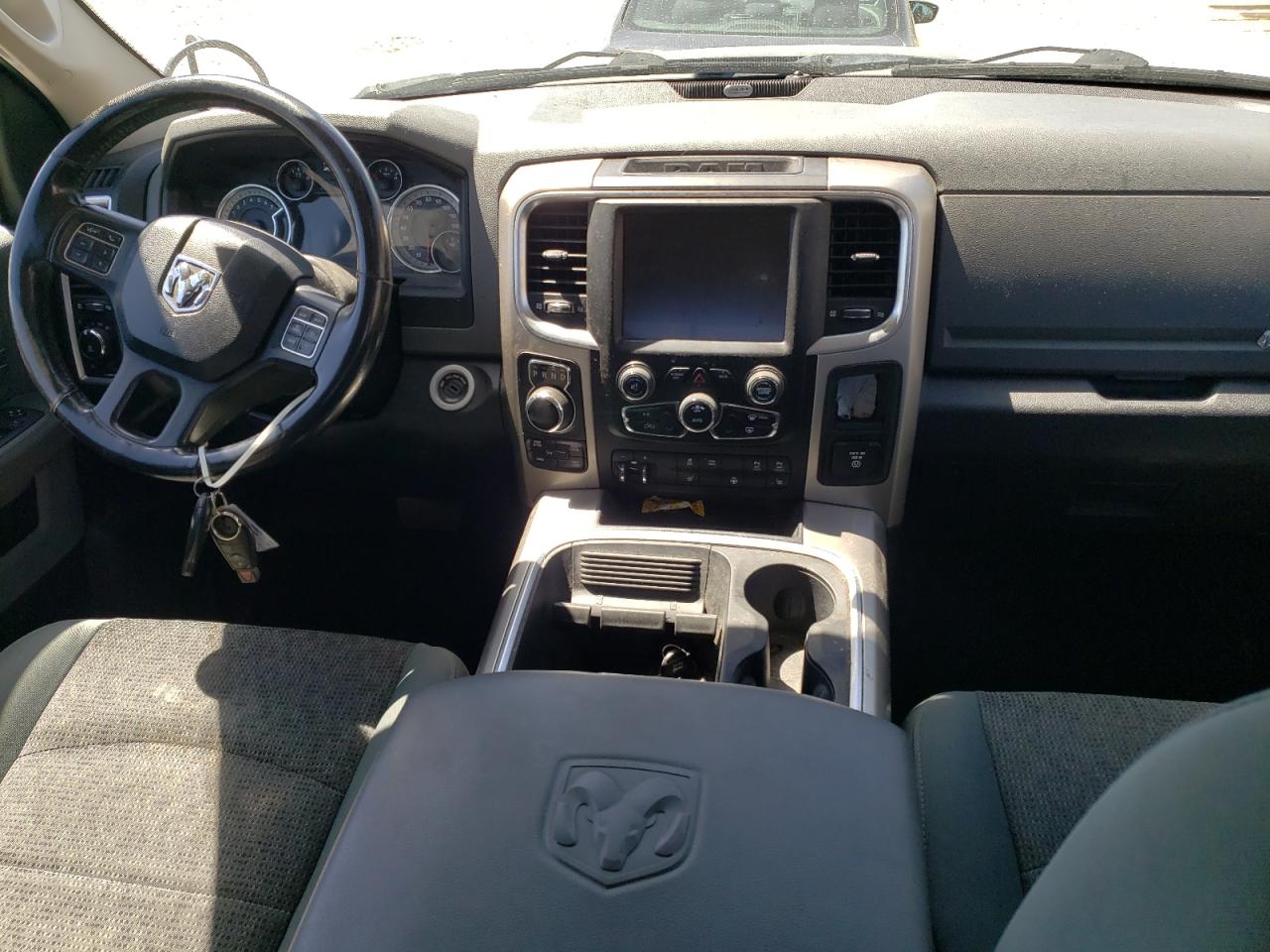 1C6RR7TT3HS569170 2017 Ram 1500 Slt