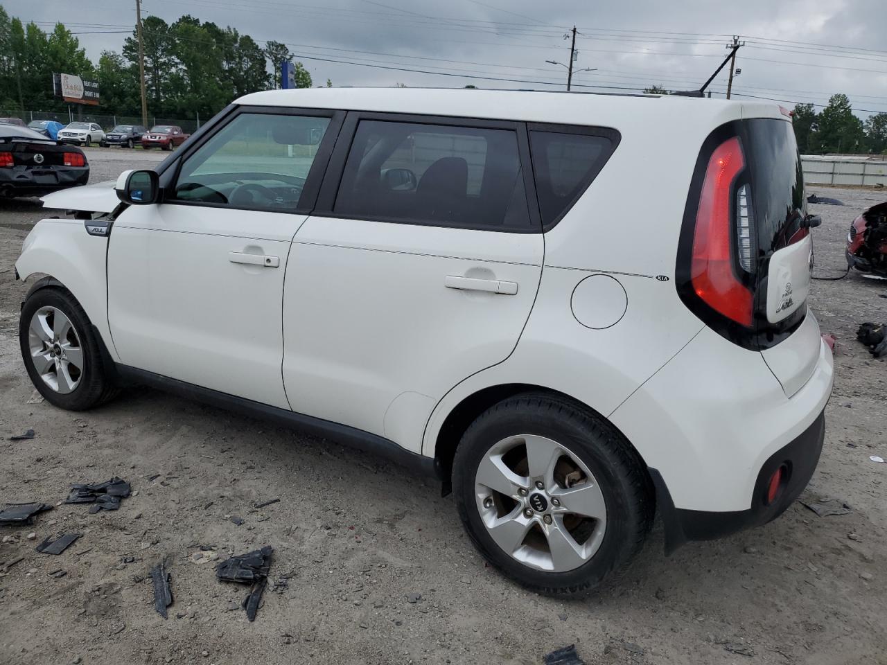 2017 Kia Soul vin: KNDJN2A22H7445876