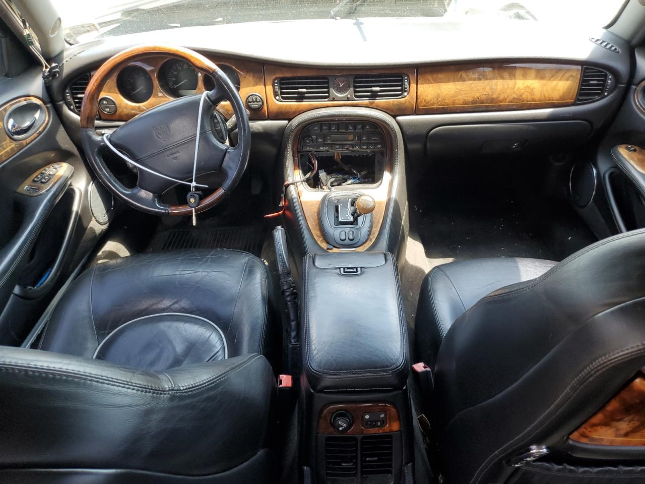 SAJDA24C11LF33526 2001 Jaguar Vandenplas