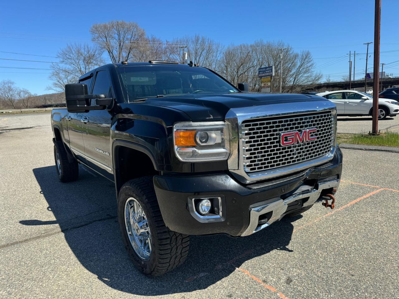 2015 GMC Sierra K2500 Denali vin: 1GT120EG3FF170816