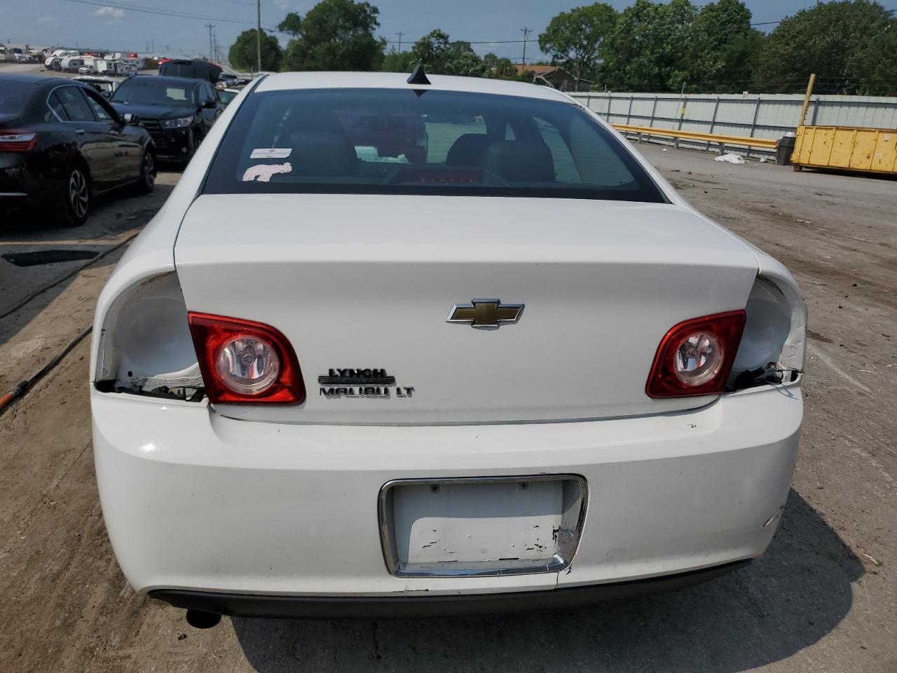 1G1ZD5EU8CF324019 2012 Chevrolet Malibu 2Lt