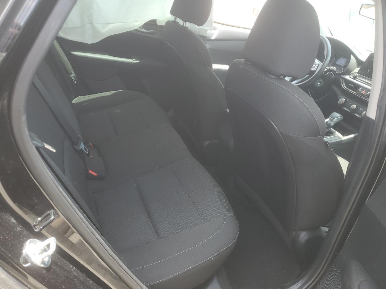 3KPF24ADXME300039 2021 Kia Forte Fe