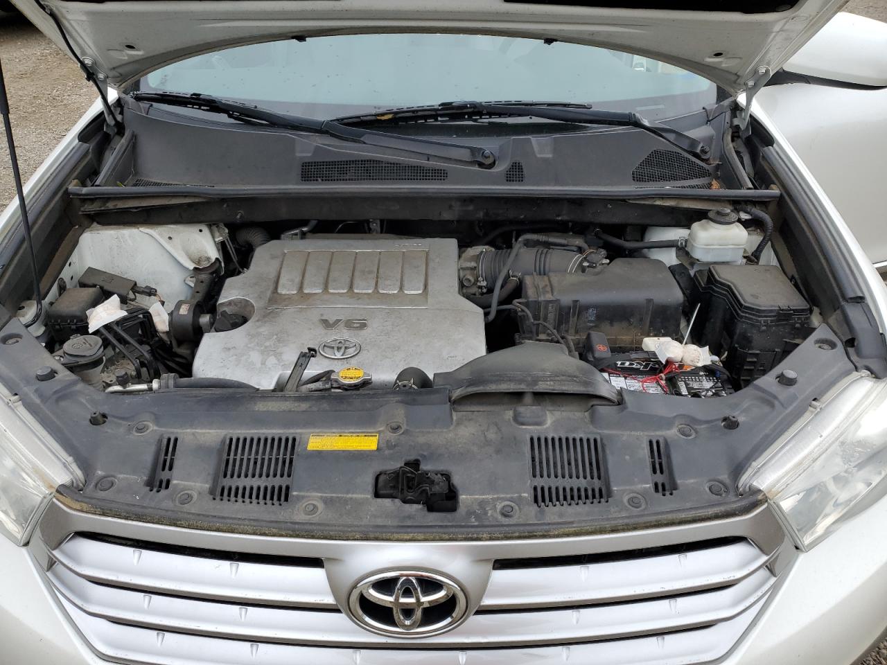 5TDBK3EH0CS152655 2012 Toyota Highlander Base