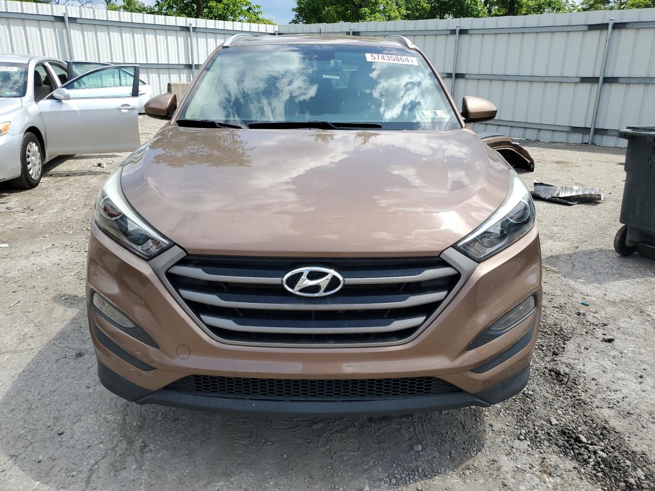 2016 Hyundai Tucson Limited vin: KM8J3CA46GU187788