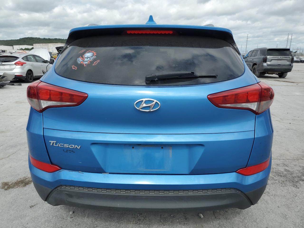 KM8J33A45JU706725 2018 Hyundai Tucson Sel