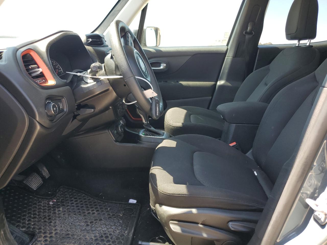 ZACCJBAB3JPH80660 2018 Jeep Renegade Sport