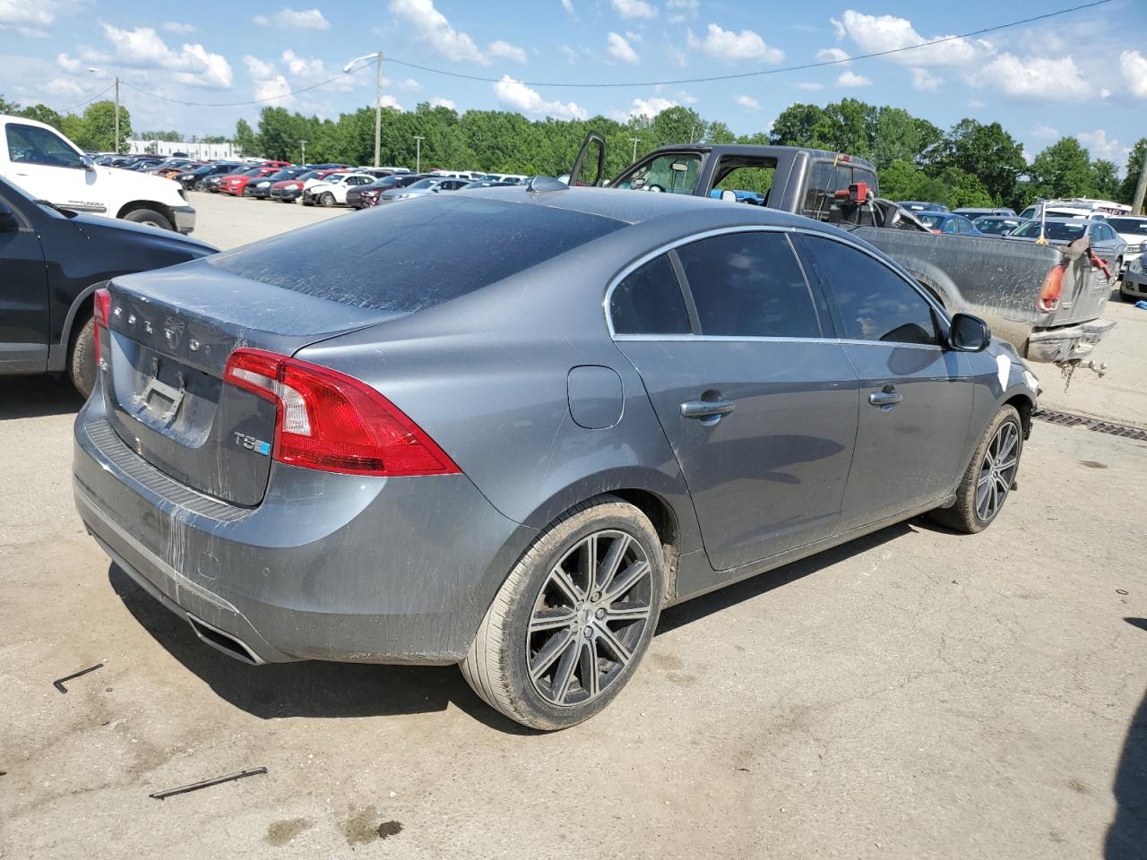 2017 Volvo S60 Premier vin: LYV402HK2HB143503