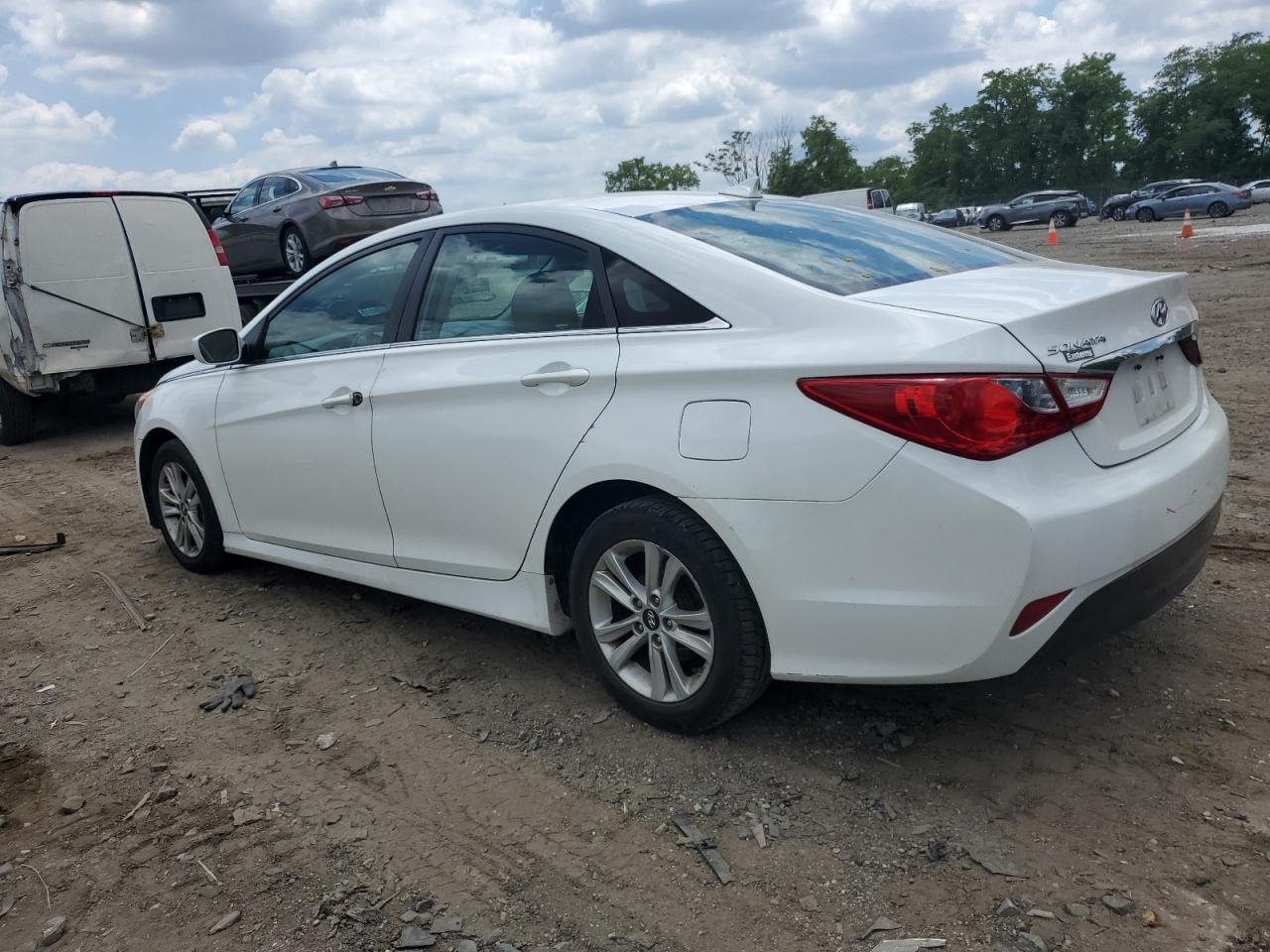 5NPEB4AC0EH892695 2014 Hyundai Sonata Gls