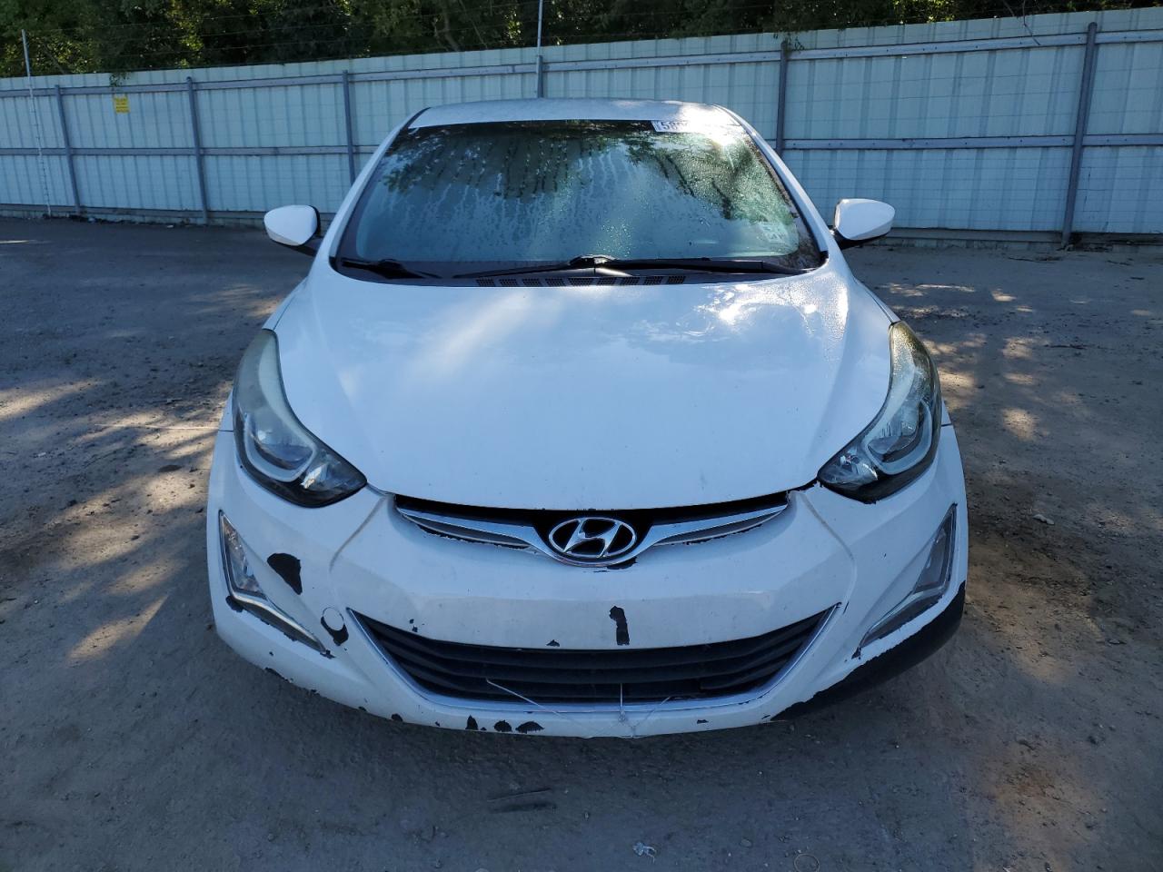 2016 Hyundai Elantra Se vin: 5NPDH4AE7GH656804