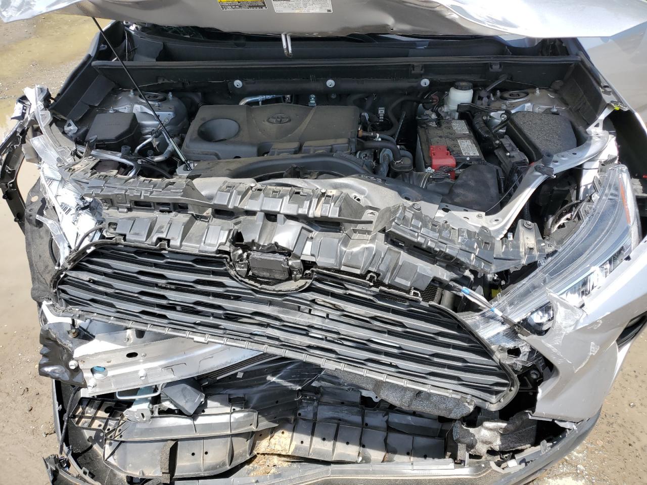 2T3W1RFV8MC160838 2021 Toyota Rav4 Xle