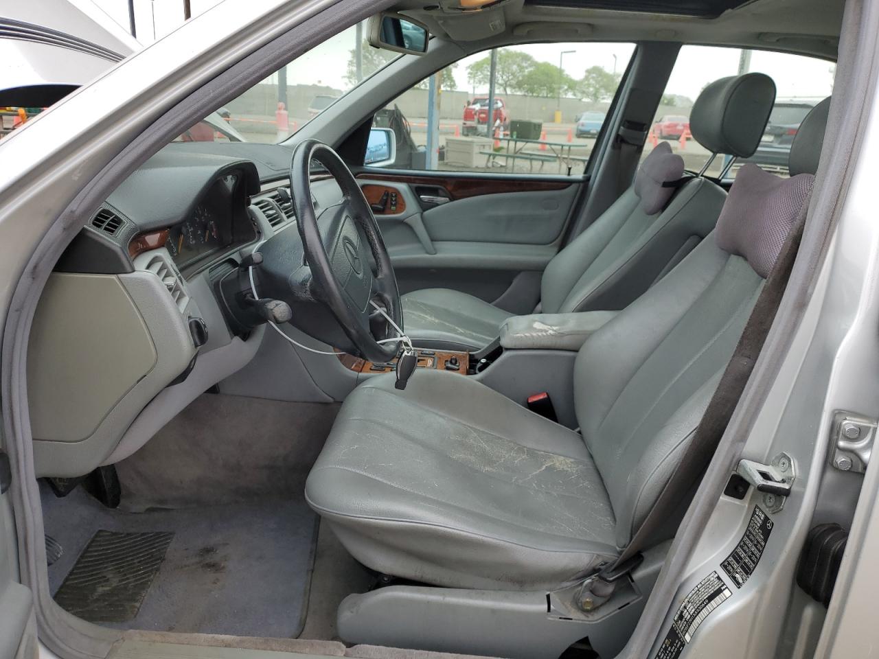 WDBJF25H1XA930649 1999 Mercedes-Benz E 300Td