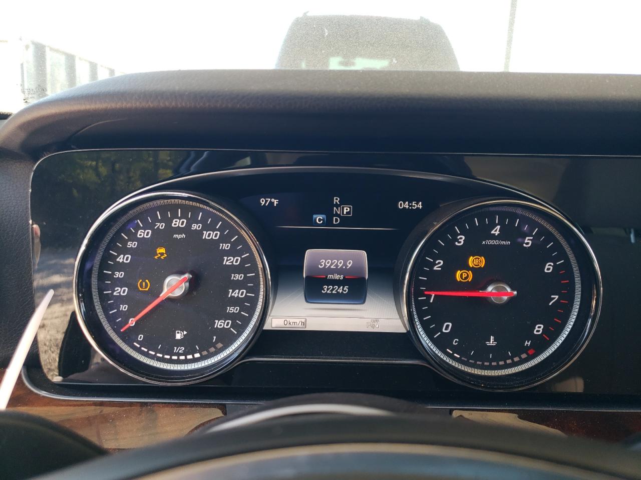 WDDZF4JB8JA369431 2018 Mercedes-Benz E 300