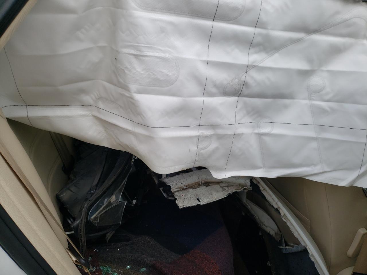 1VWDT7A34HC074426 2017 Volkswagen Passat R-Line