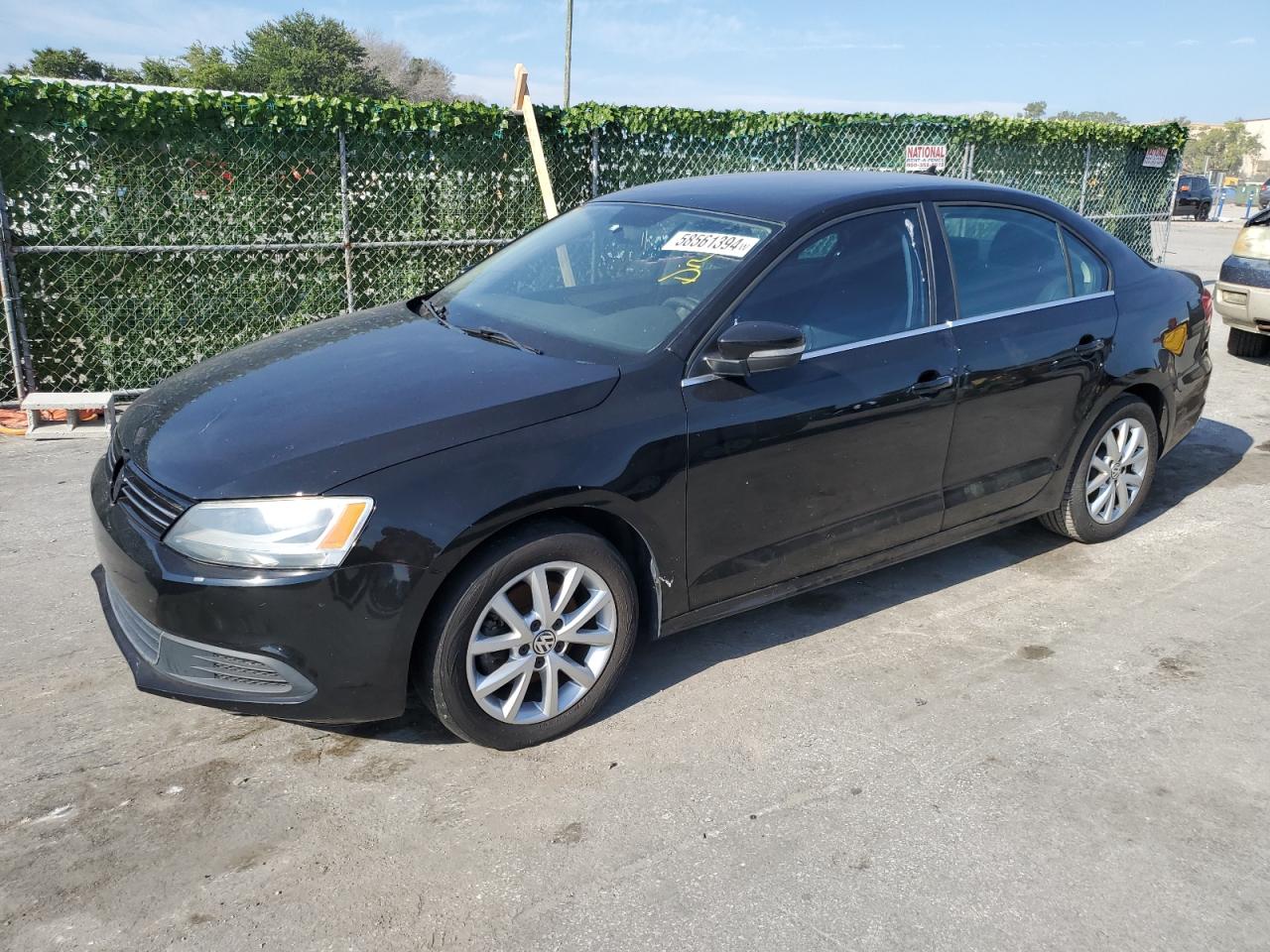 3VWD07AJ5EM438581 2014 Volkswagen Jetta Se