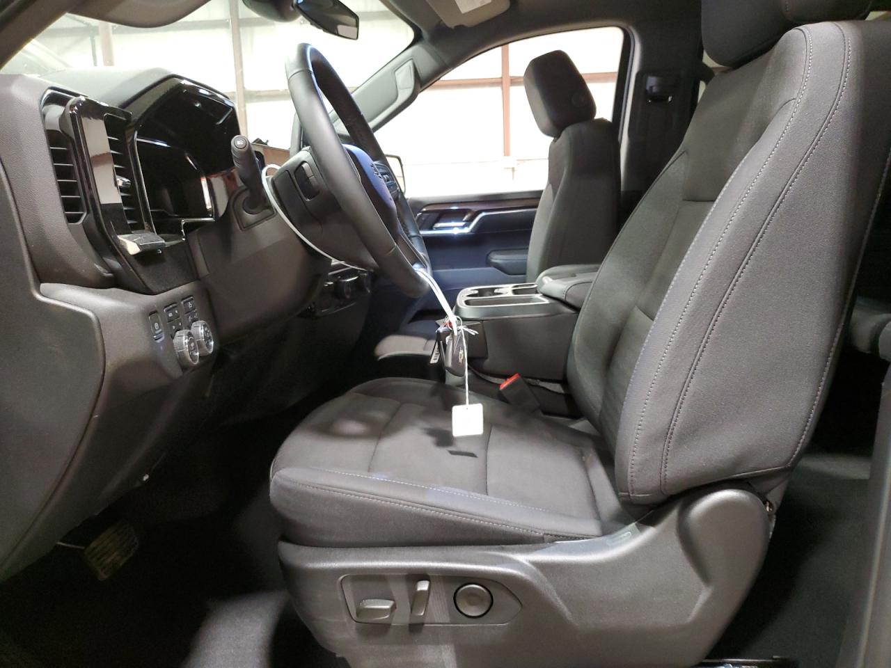 2GCUDEED8R1149210 CHEVROLET SILVERADO 2024