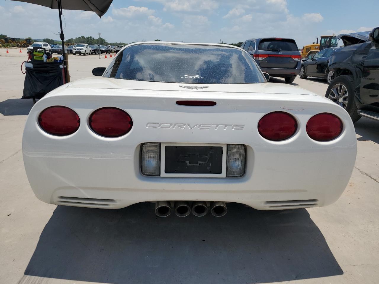 1G1YY22G835101319 2003 Chevrolet Corvette