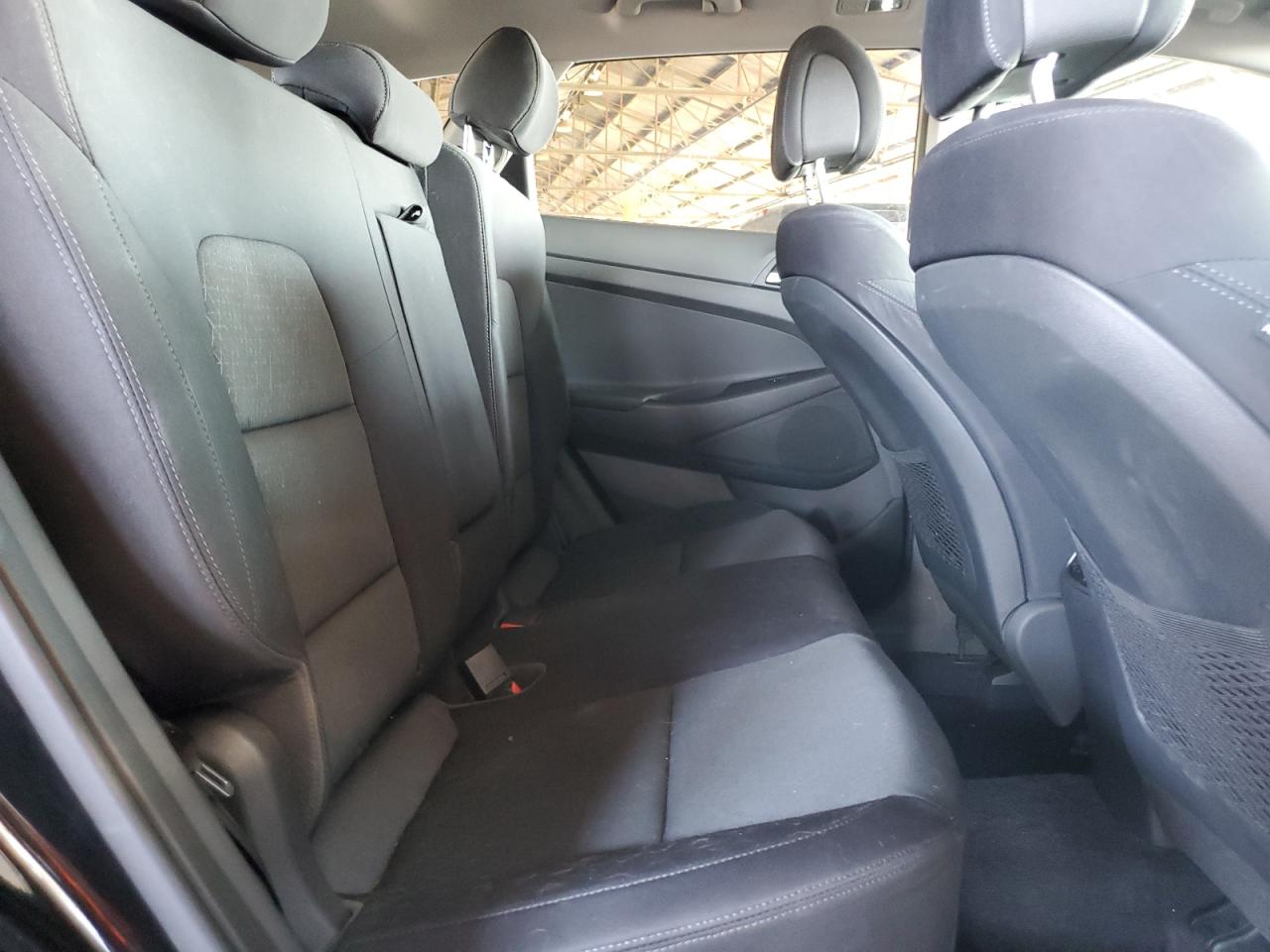 KM8J33A22JU787827 2018 Hyundai Tucson Value